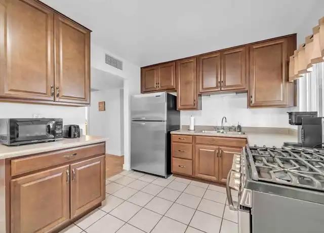 Property at 2054 W Stella Ln, Phoenix, AZ, 85015, 1 bed, 1 bath, [object Object]