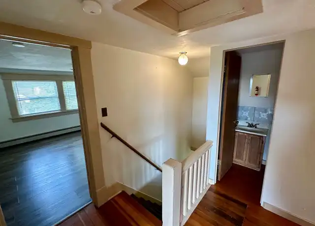 Property at 310 Pine St, Bellingham, WA, 98225, 4 beds, 1.5 baths, [object Object]