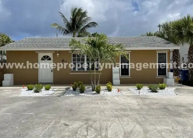 Property at 116 E Central Blvd, Lantana, FL, 33462, 3 beds, 2 baths, [object Object]