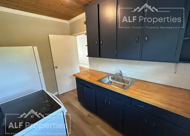 Property at 1301 S 10th St Unit 3, Lillington, NC, 27546, 2 beds, 1 bath, [object Object]