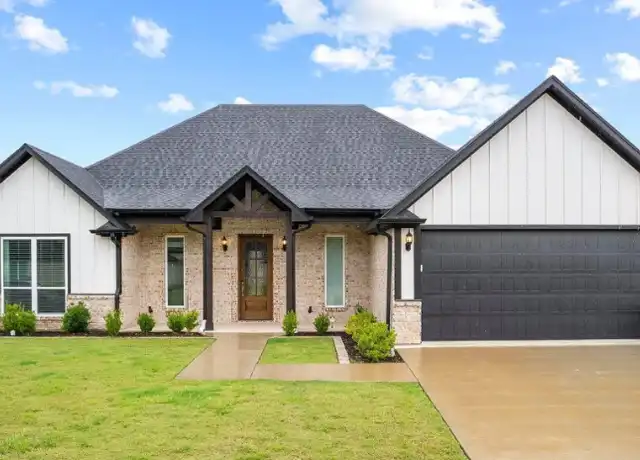 Property at 11918 Gillian Ct, Tyler, TX, 75703, 4 beds, 2 baths, [object Object]