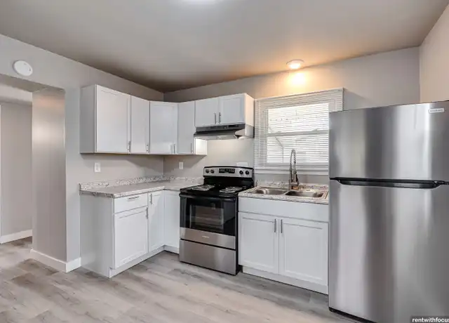 Property at 1110 W 20th Ave Unit 1114 4, Oshkosh, WI, 54902, 1 bed, 1 bath, [object Object]
