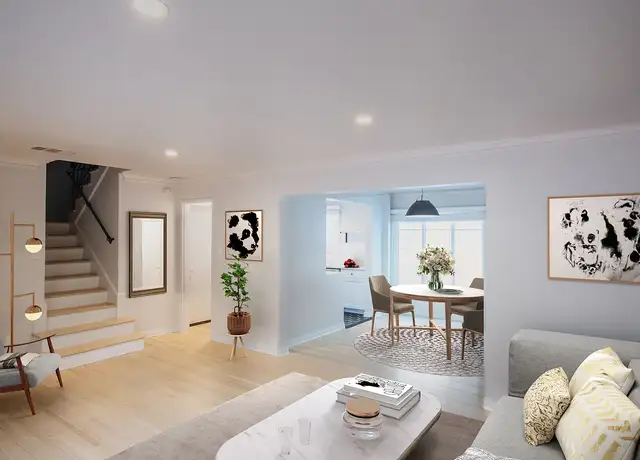 Photo of 8450 De Longpre Ave, West Hollywood, CA 90069