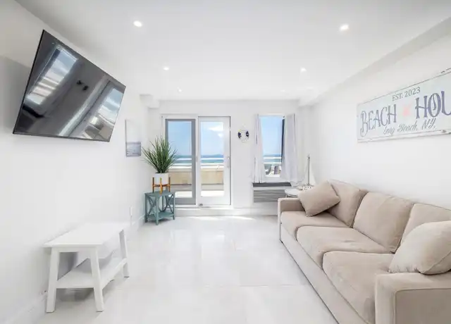 Property at 450 W Broadway Apt 3F, Long Beach, NY, 11561, 1 bed, 1 bath, [object Object]