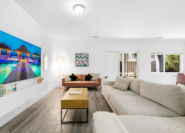 Property at 1123 NE 23rd Ter Unit 1123, Pompano Beach, FL, 33062, 3 beds, 3.5 baths, [object Object]