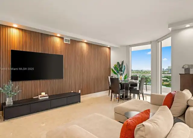 Property at 21200 Point Pl Unit 1102, Aventura, FL, 33180, 3 beds, 3.5 baths, [object Object]