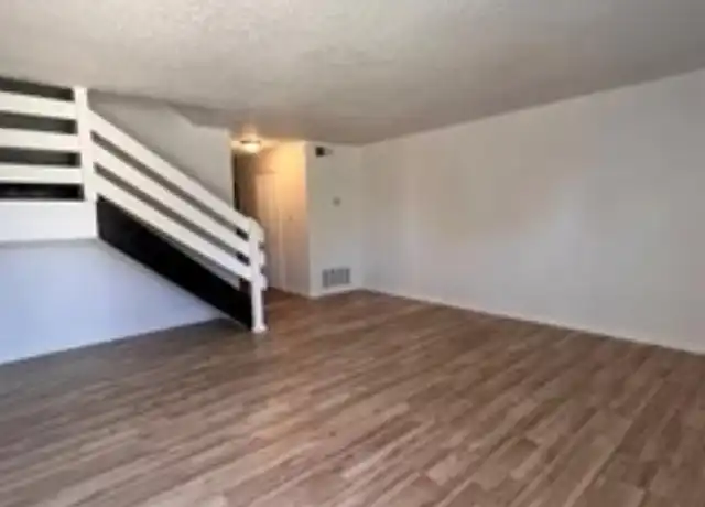 Property at 641 Sinclair Dr, Norman, OK, 73071, 2 beds, 2 baths, [object Object]