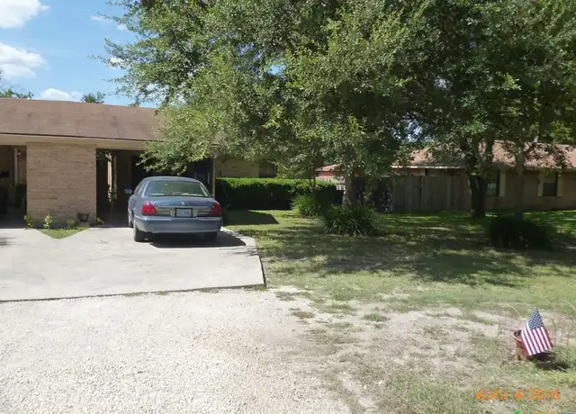 Property at 1640 Old Marion Rd, New Braunfels, TX, 78130, 2 beds, 1 bath, [object Object]