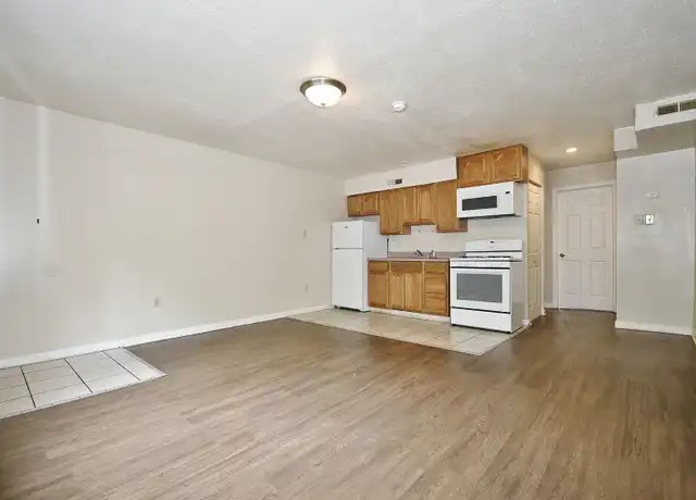 Property at 1100 Oneil Blvd Unit 9, McKeesport, PA, 15132, 1 bed, 1 bath, [object Object]