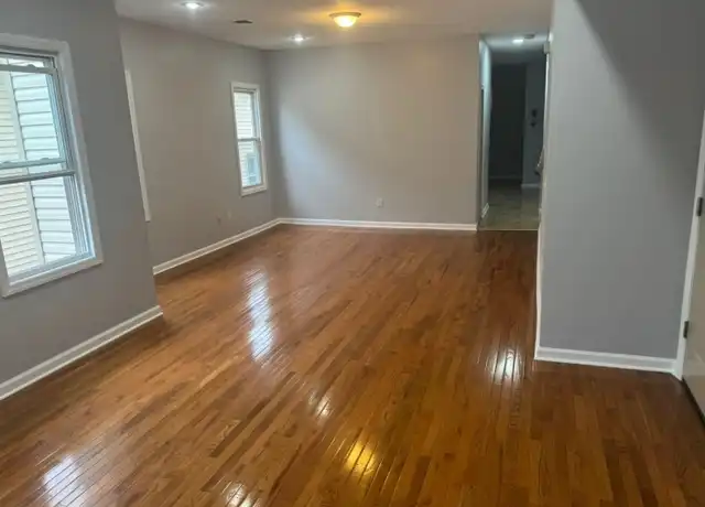 Property at 450 E 26th St Unit 2, Paterson, NJ, 07514, 4 beds, 1 bath, [object Object]