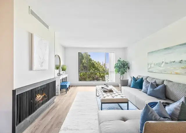 Property at 821 3rd St Unit 207, Santa Monica, CA, 90403, 1 bed, 1 bath, [object Object]