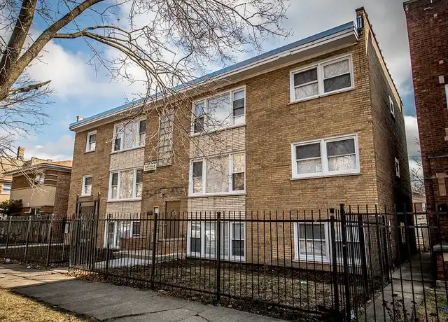 Property at 10933 S Vernon Ave, Chicago, IL, 60628, 2 beds, 1 bath, [object Object]