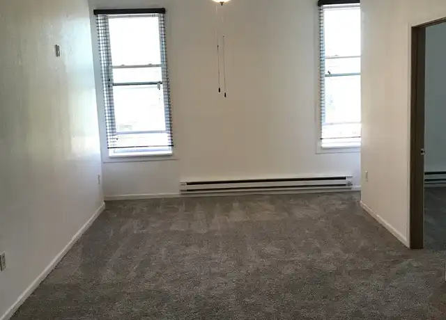 Property at 2803 W Superior St Unit 208, Duluth, MN, 55806, 1 bed, 1 bath, [object Object]