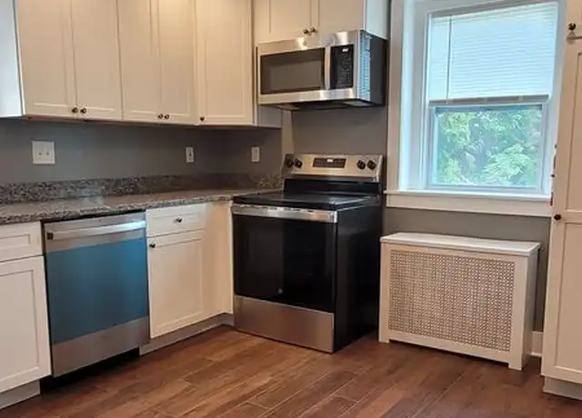 Property at 1115 Oak St, Coatesville, PA, 19320, 3 beds, 1 bath, [object Object]