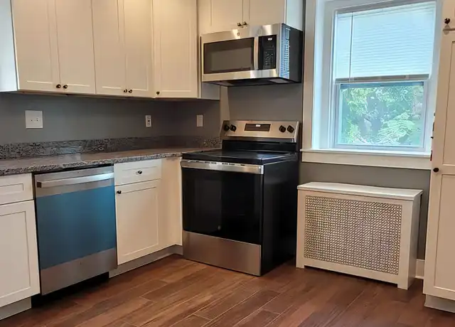 Property at 1115 Oak St, Coatesville, PA, 19320, 3 beds, 1 bath, [object Object]