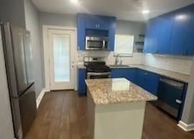 Property at 2747 Poinsettia Dr, Dallas, TX, 75211, 3 beds, 2 baths, [object Object]