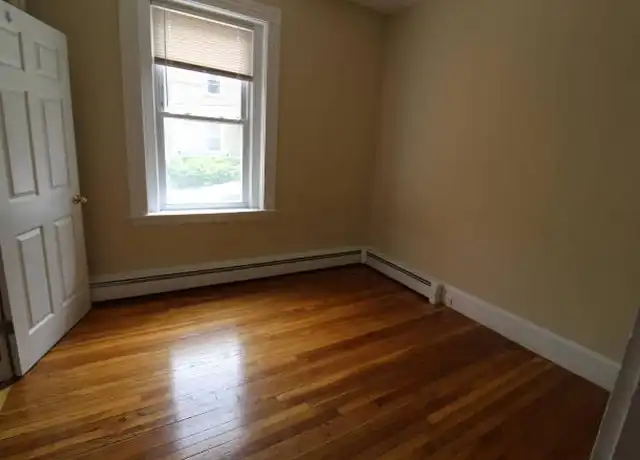 Property at 17 Elm St, Cambridge, MA, 02139, 4 beds, 1 bath, [object Object]