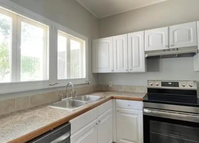 Property at 2203 Avenue F NW, Winter Haven, FL, 33880, 3 beds, 2 baths, [object Object]