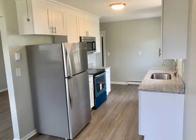 Property at 314 Woodview Ave Unit 314, Norfolk, VA, 23505, 2 beds, 1 bath, [object Object]