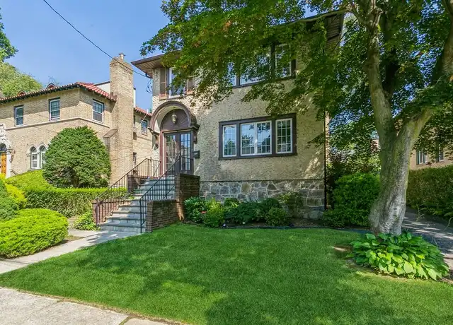 Property at 371 Hayward Ave Unit 2, Mt Vernon, NY, 10552, 2 beds, 1 bath, [object Object]