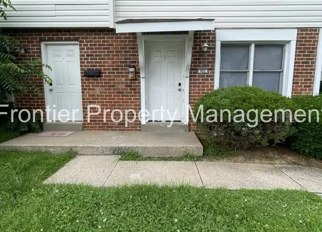 Property at 920 Parkcrest Dr, Saint Charles, MO, 63301, 2 beds, 1.5 baths, [object Object]