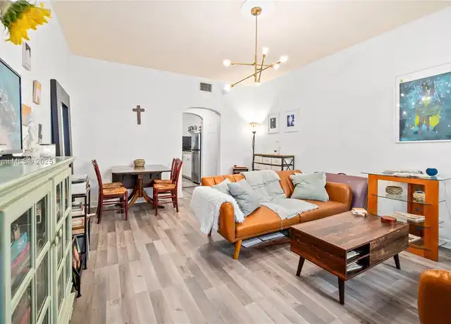Property at 1571 Pennsylvania Ave Unit 3S, Miami Beach, FL, 33139, 1 bed, 1 bath, [object Object]