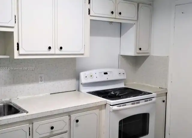 Property at 16801 NE 14th Ave, Miami, FL, 33162, 2 beds, 2 baths, [object Object]