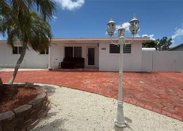 Property at 11822 SW 185th Ter, Miami, FL, 33177, 4 beds, 2 baths, [object Object]