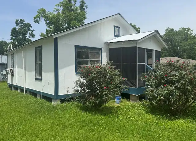 Property at 601 N Franklin Ave, Cleveland, TX, 77327, 3 beds, 1 bath, [object Object]