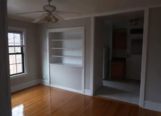 Property at 2621 W Gunnison St, Chicago, IL, 60625, 1 bed, 1 bath, [object Object]