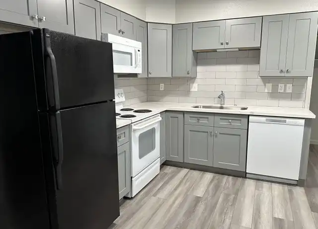 Property at 424 Frontage Rd Unit 2, Ripon, CA, 95366, 1 bed, 1 bath, [object Object]