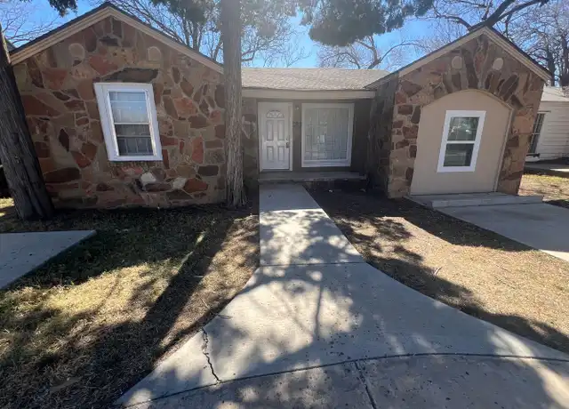 Property at 2425 23rd St, Lubbock, TX, 79411, 3 beds, 2.5 baths, [object Object]