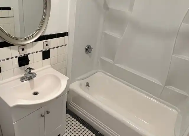 Property at 365 Dulude Ave, Woonsocket, RI, 02895, 1 bed, 1 bath, [object Object]