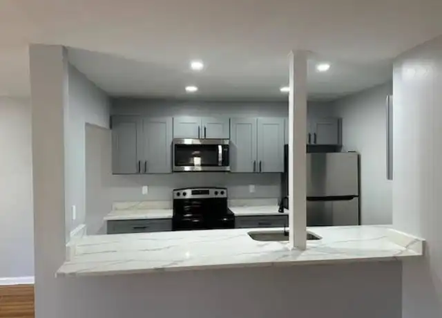 Property at 85 Lawrence Rd Unit PCM E335, Broomall, PA, 19008, 2 beds, 1 bath, [object Object]