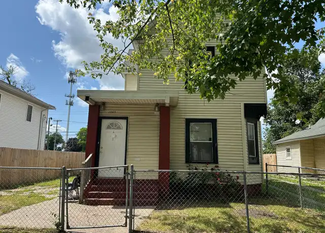 Property at 1065 Caulfield Ave SW Apt 2, Grand Rapids, MI, 49503, 2 beds, 1 bath, [object Object]