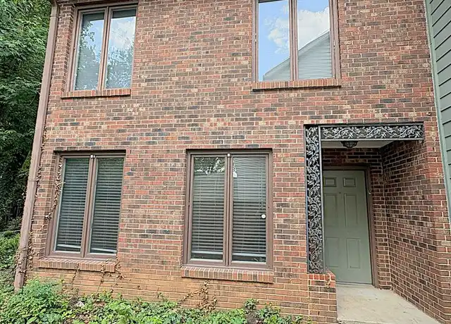 Property at 2528 Vail Ave Unit 2528-C, Charlotte, NC, 28207, 2 beds, 2.5 baths, [object Object]