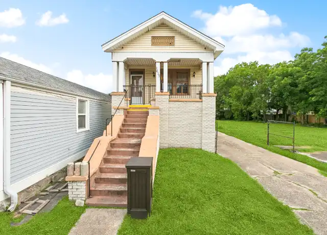 Property at 1617 Duels St, New Orleans, LA, 70119, 3 beds, 1 bath, [object Object]