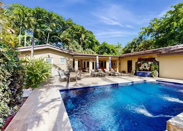 Property at 2920 Columbus Blvd, Coral Gables, FL, 33134, 6 beds, 5 baths, [object Object]