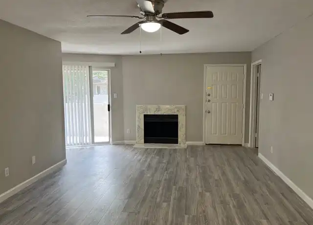Property at 10637 Braes Bend Dr, Houston, TX, 77071, 2 beds, 2 baths, [object Object]