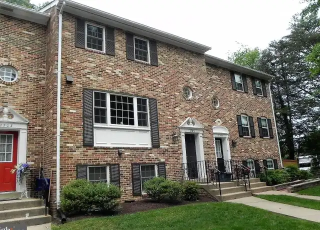 Property at 2305 McGregor Ct, Vienna, VA, 22182, 4 beds, 3.5 baths, [object Object]