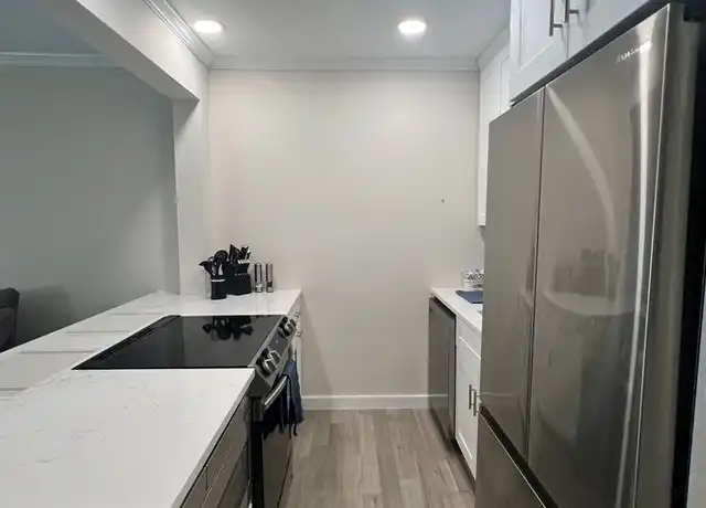 Property at 473 12th Ave S Unit B6, Naples, FL, 34102, 1 bed, 1 bath, [object Object]