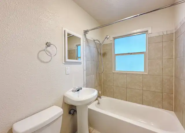 Property at 37 S Fort Ln, Layton, UT, 84041, 3 beds, 1 bath, [object Object]