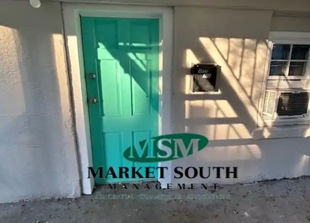 Property at 1221 1/2 E 31st St, Savannah, GA, 31404, 2 beds, 1 bath, [object Object]