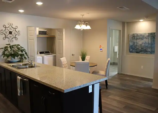 Property at Sunnyhills Apartments - 540 Park Ave, Clovis, CA, 93611, 1 bed, 1 bath, [object Object]