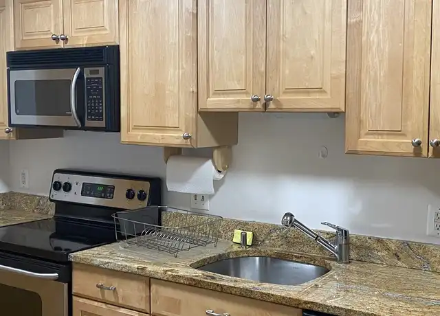 Property at 22 Laurel St Apt 22, Somerville, MA, 02143, 2 beds, 1 bath, [object Object]