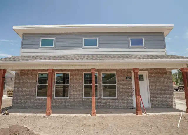 Property at 636 N Honey Locust Bnd, Fayetteville, AR, 72704, 2 beds, 2 baths, [object Object]