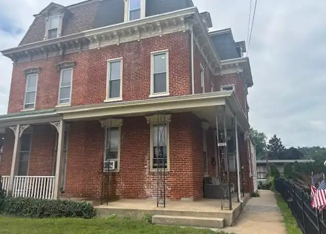 Property at 303 Chestnut St Unit 3, Columbia, PA, 17512, 1 bed, 1 bath, [object Object]