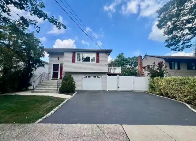 Property at 17 Brennan St Unit 1, Huntington, NY, 11743, 1 bed, 1 bath, [object Object]
