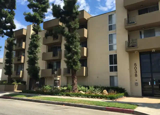 Property at 5038 Hazeltine Ave Unit 204, Sherman Oaks, CA, 91423, 1 bed, 1 bath, [object Object]