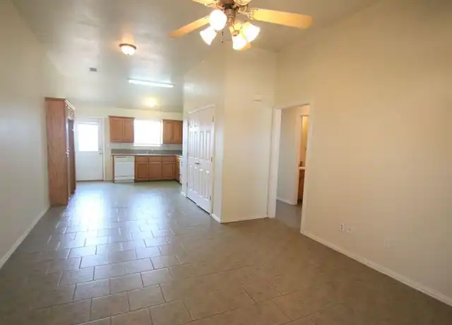 Property at 419 N Blue Jay Ct, Weatherford, TX, 76088, 2 beds, 1 bath, [object Object]